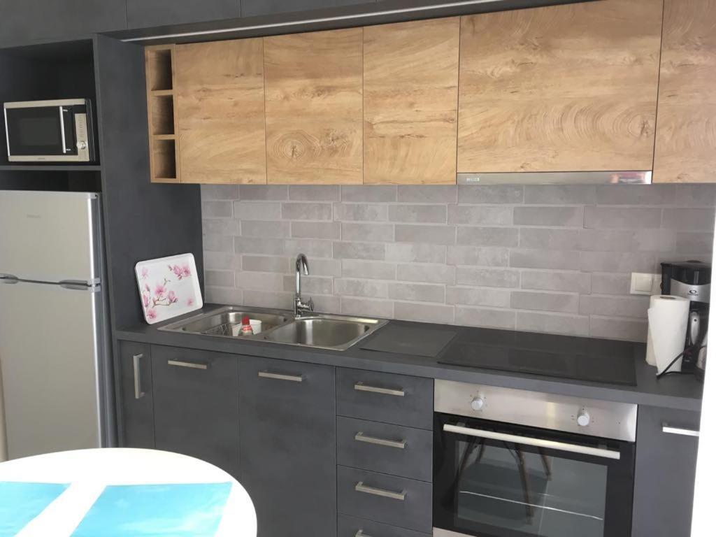 Apartamento Sofie'S Choice Mytilini Exterior foto